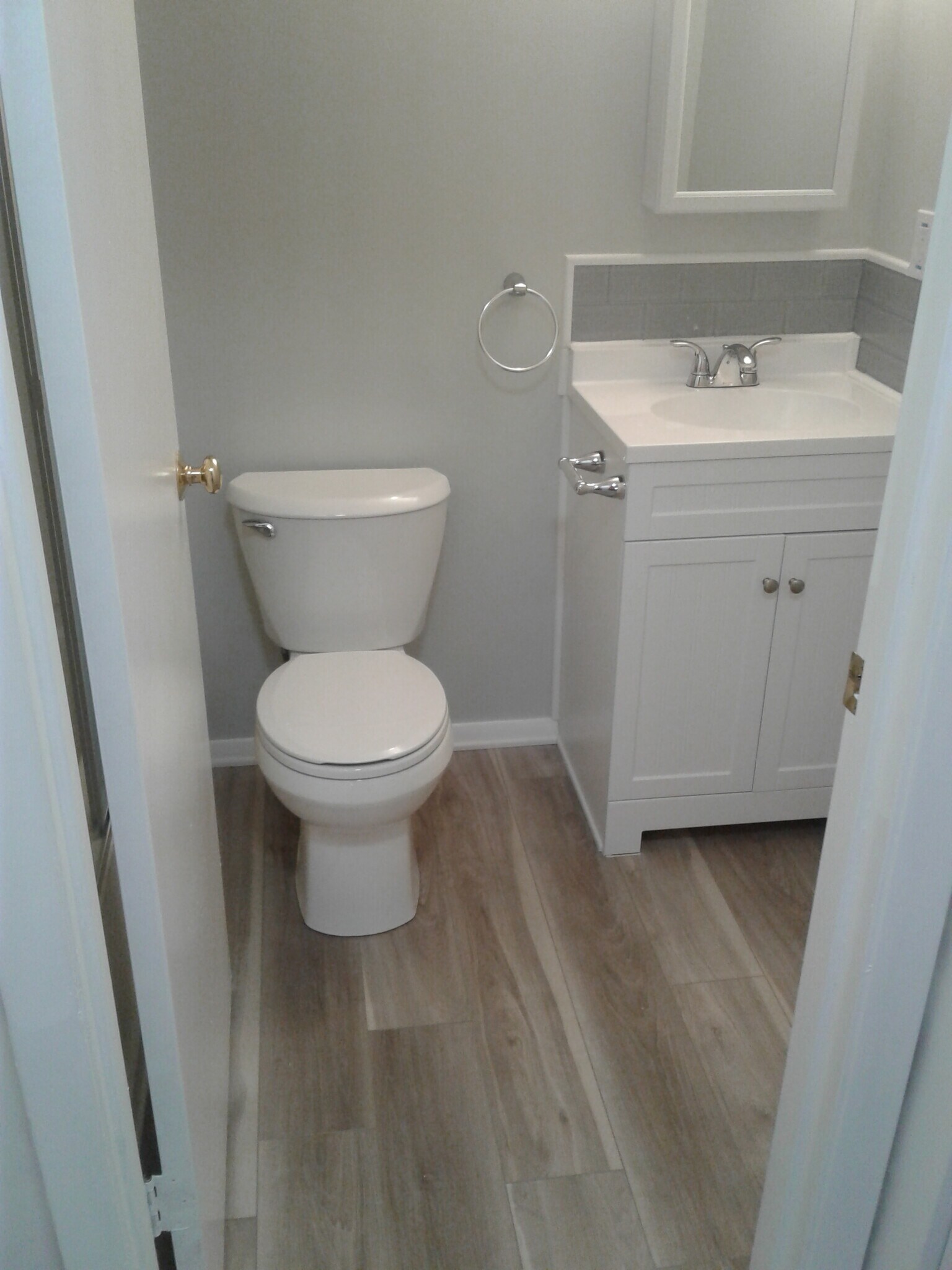 Master bathroom - 1000 Spring Gate Rd