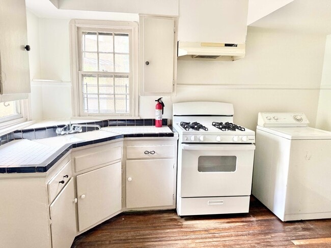 Building Photo - 1004 Rittiner Dr