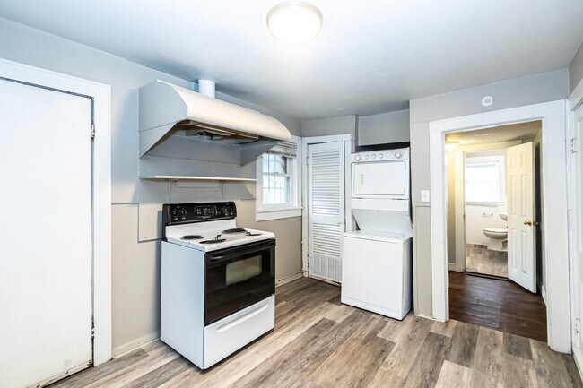 Building Photo - 2310 15th St