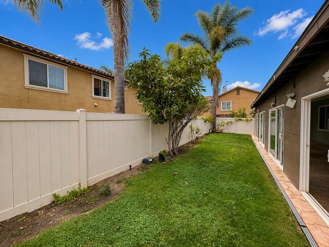 Building Photo - 621 Marbella Ct