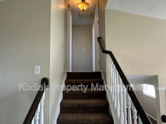 Building Photo - 1941 Jenny Ln.