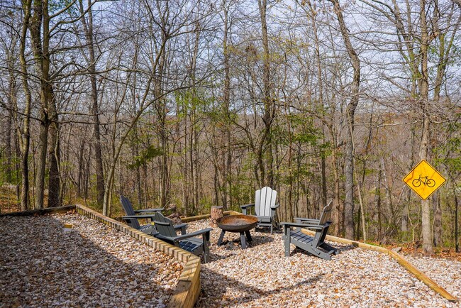 Building Photo - 2 Felton Ln