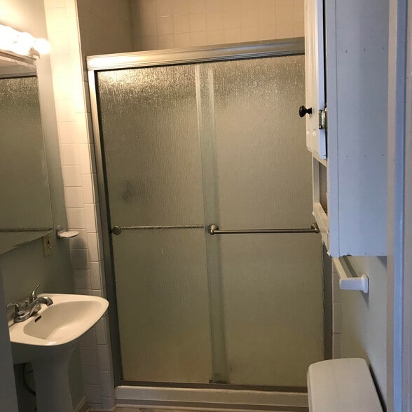 Building Photo - 45 Tiogue Ave