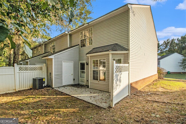 Building Photo - 5570 Fair Creek Way