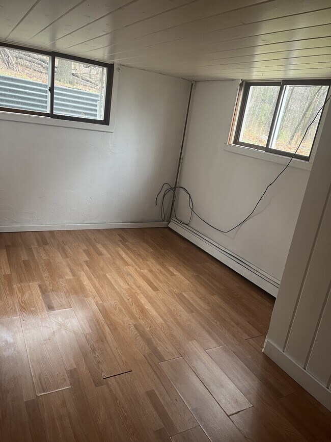 Building Photo - 2806 Madonna Dr