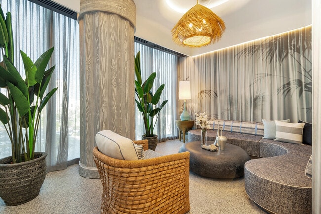 Building Photo - 1333 S Flagler Dr