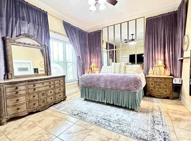 Building Photo - 507 S Willow Ave