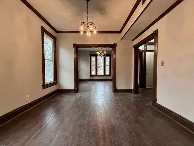 Building Photo - Very Spacious 2 Bed 2.5 Bath Home!