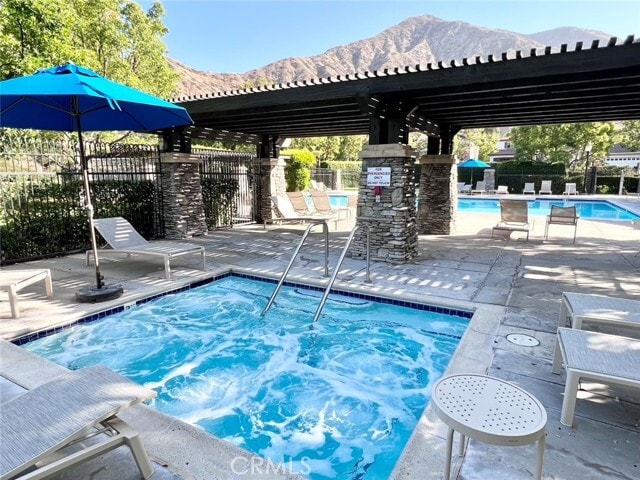 Building Photo - 19 Moonridge Ct