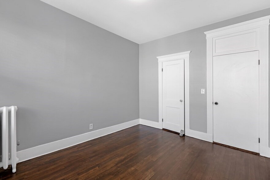 Building Photo - 51 Glenville Ave