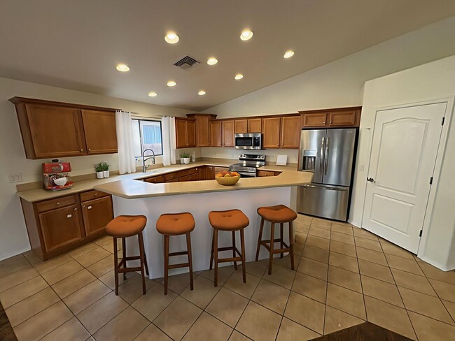 Building Photo - Vail School District Beauty with Solar for low electric bills