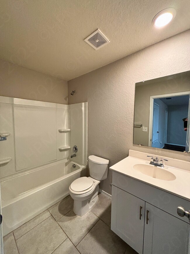 Building Photo - 10330 Gibbons Creek