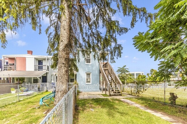 Building Photo - 152 E South St