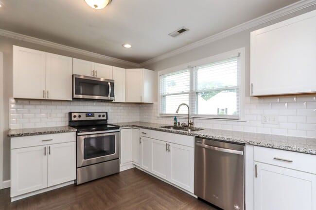 Building Photo - 46 Hidalgo Dr
