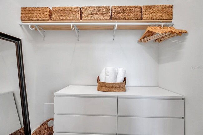 Building Photo - 10635 Marsha Dr