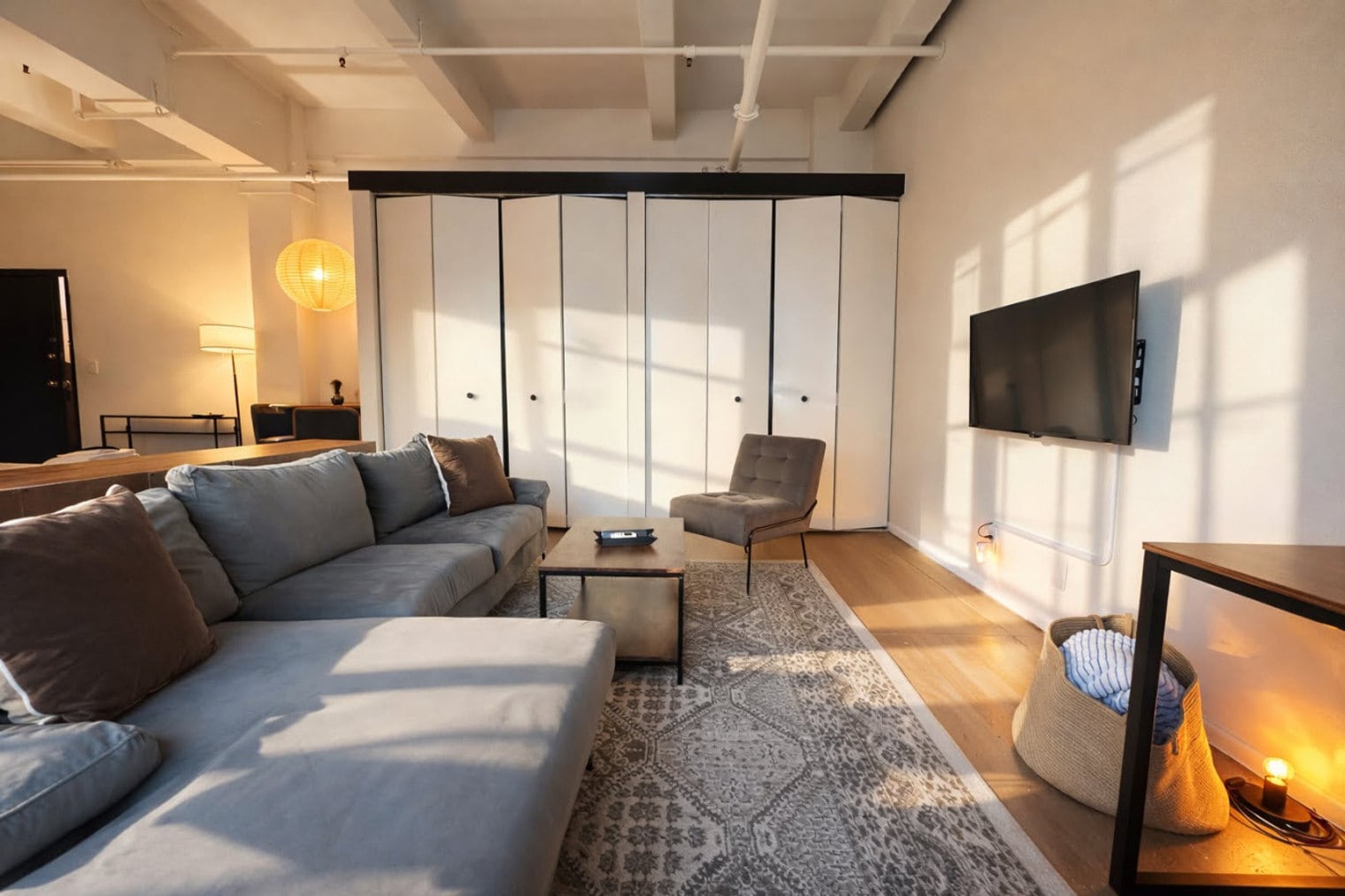 Building Photo - 823 N 2nd St