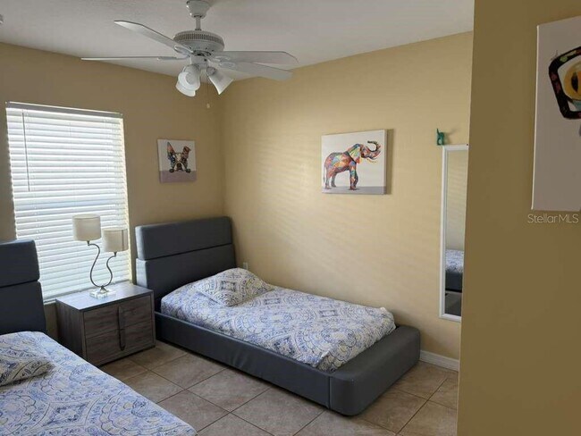 Building Photo - 328 Robin Rd