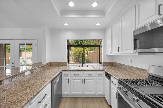 Building Photo - 1225 E Palm Dr