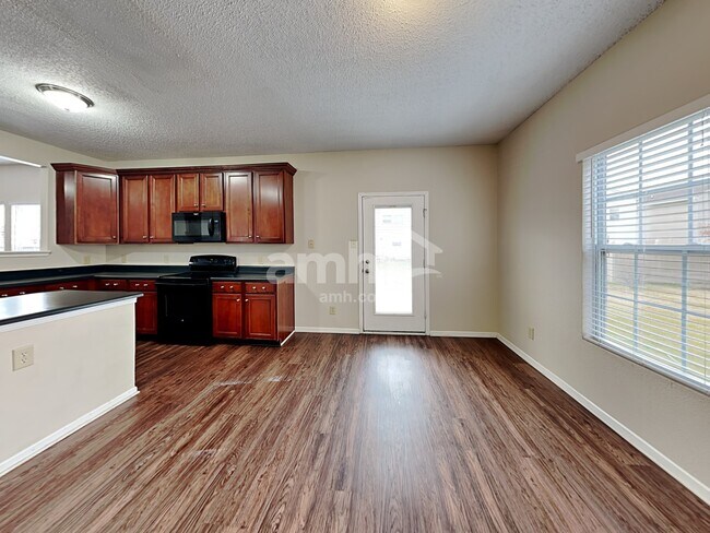 Building Photo - 9471 W Quarter Moon Dr