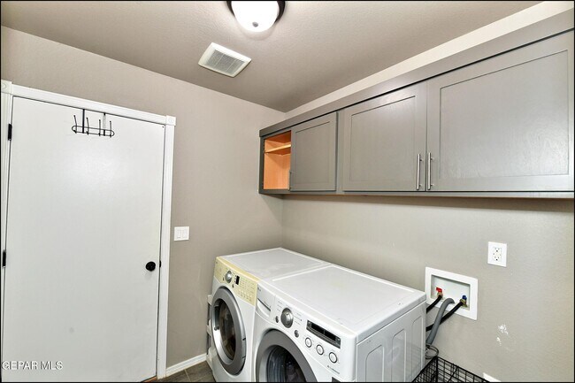Building Photo - 224 Glenlivet Way