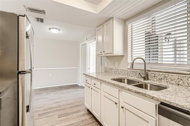 Building Photo - 3421 Monticello St