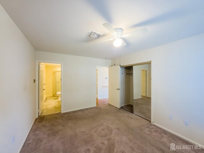 Building Photo - 227 Manchester Ln