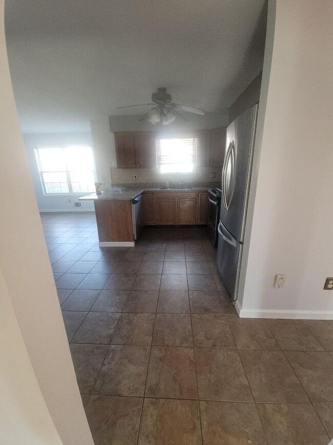 Building Photo - 1 Sunnydale Ct