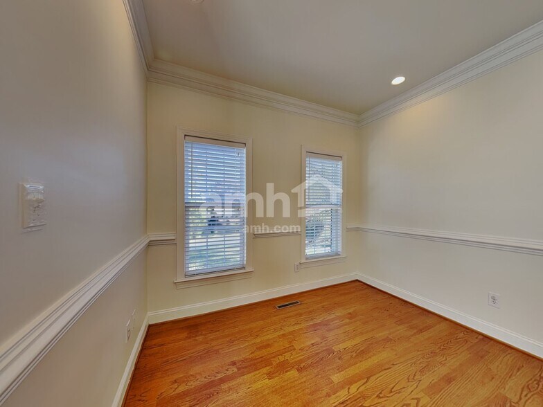 Building Photo - 4130 Leinbach Dr