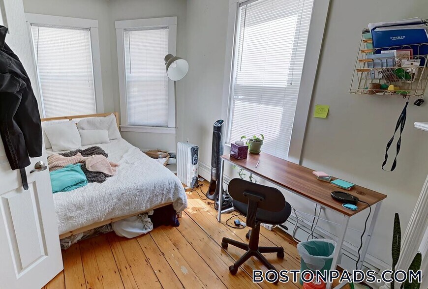 Building Photo - 231 Norfolk St