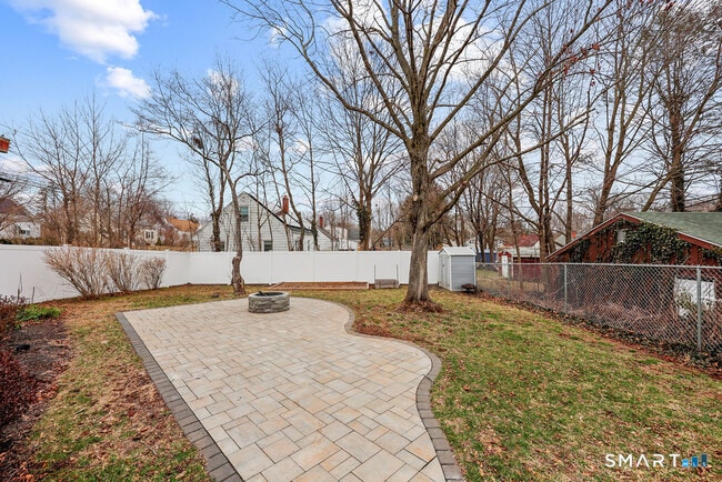 Building Photo - 125 Twin Brook Rd