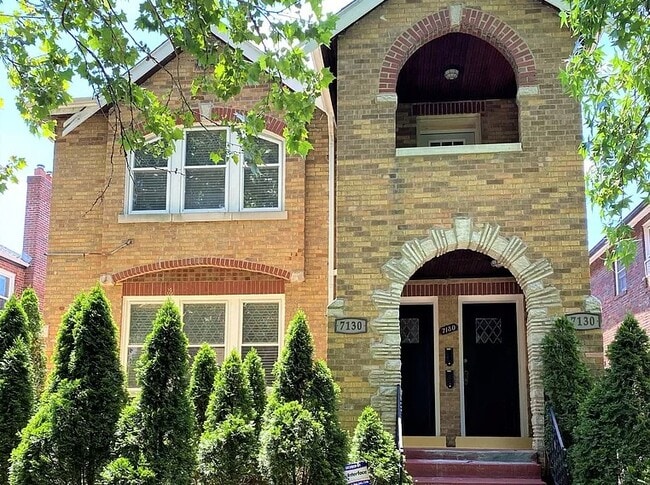 Primary Photo - 7130 Amherst Ave