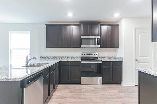 Building Photo - 112 Allington Cir