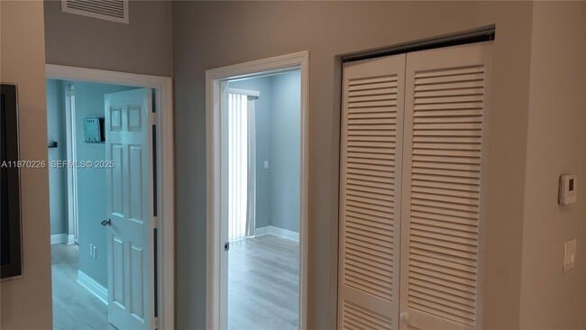 Building Photo - 1115 N 17th Ave