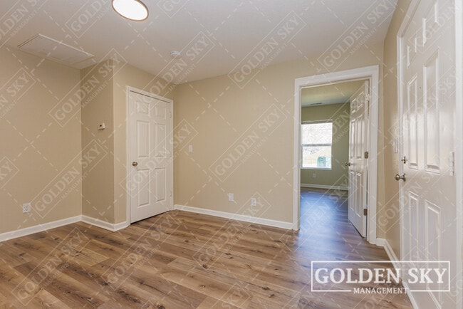 Building Photo - 1611 S Gharkey St