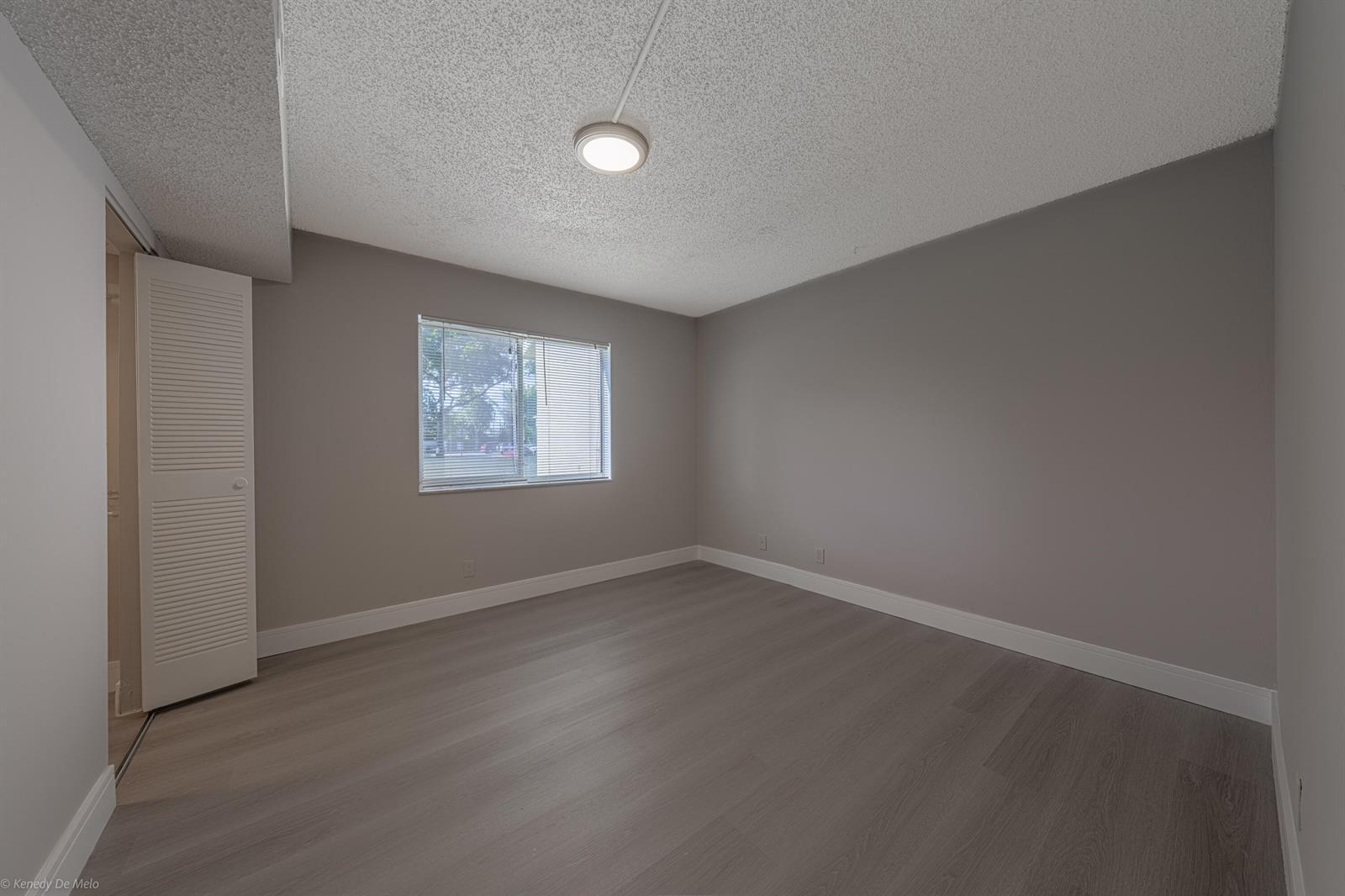 Building Photo - 105 Gardens Dr