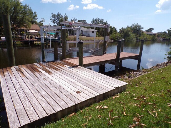 Building Photo - 15624 Hennipen Cir