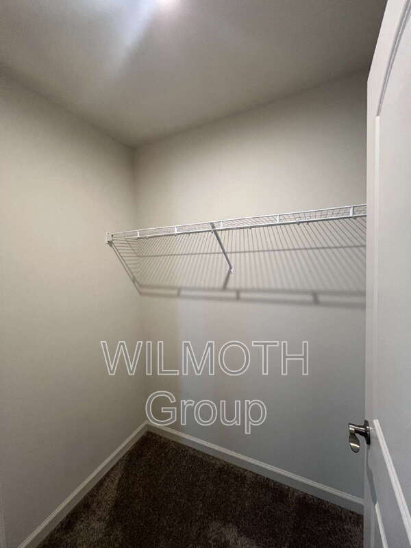 Building Photo - 5374 Noble Crossing Pkwy W