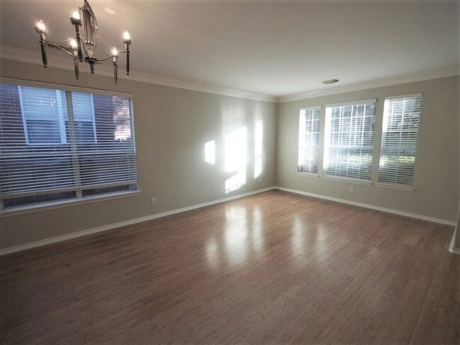 Building Photo - Desirable 4 bedroom home in BEAUTIFUL Steiner Ranch!