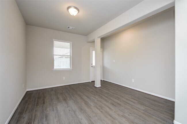 Building Photo - 8411 Baywatch Cir