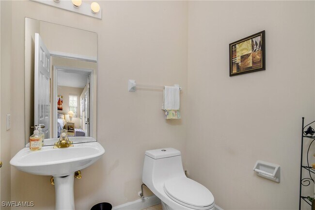 Building Photo - 2256 Island Cove Cir