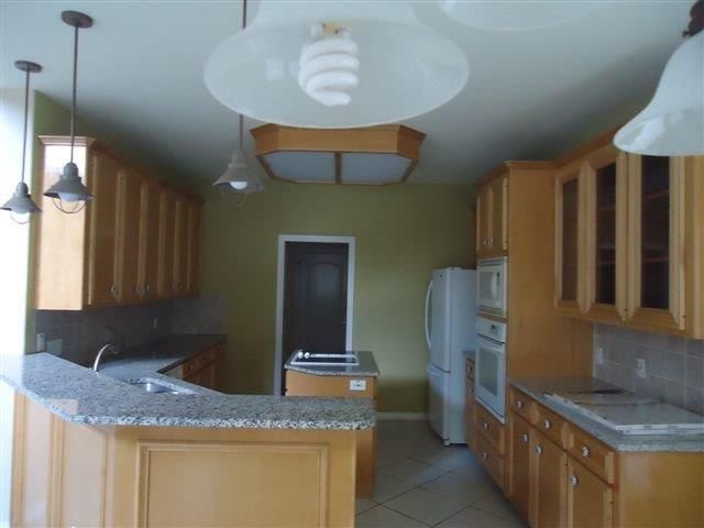 Building Photo - 13534 Bullion