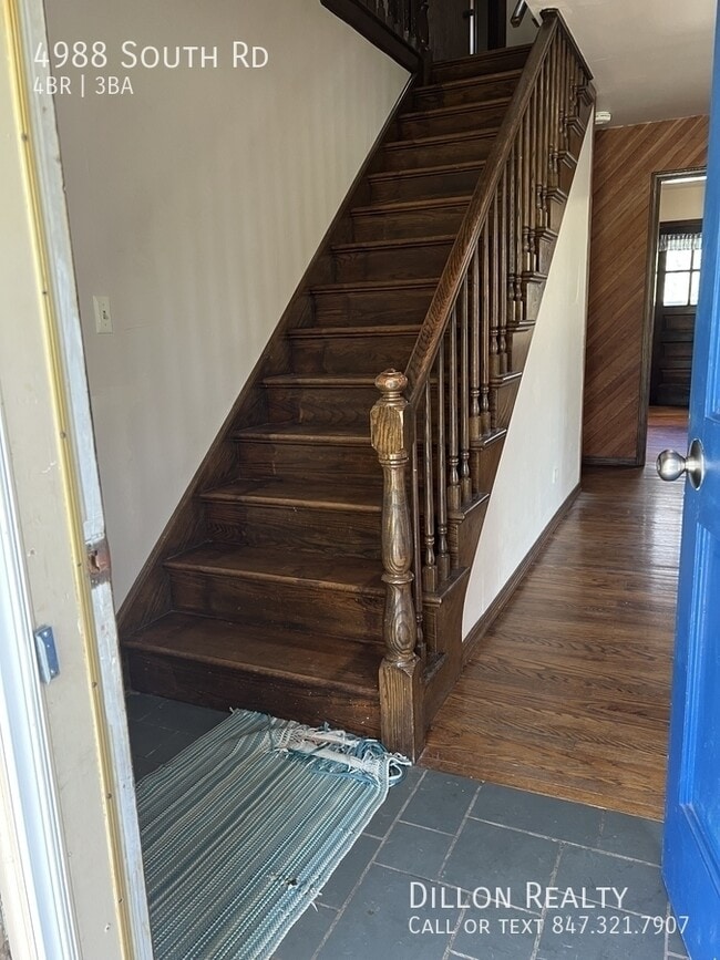 Building Photo - 4988 S Rd