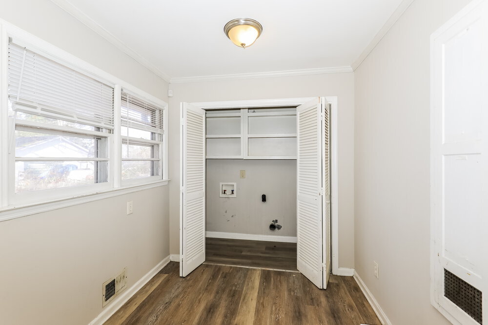 Building Photo - 4775 Ben Hill Rd