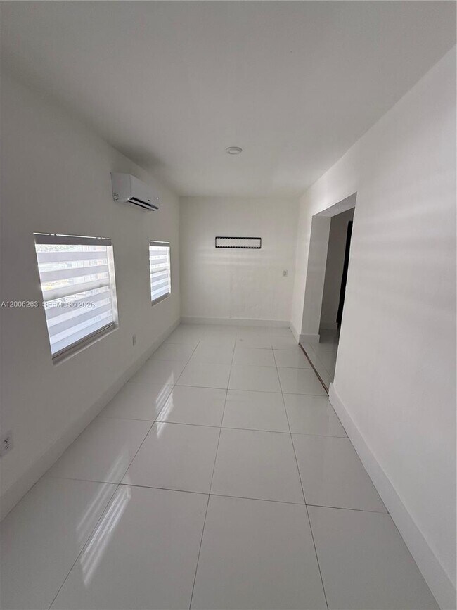 Building Photo - 6716 NW 6th Ave