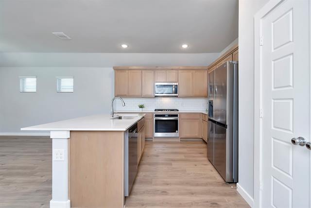 Building Photo - 2657 Keokuk St