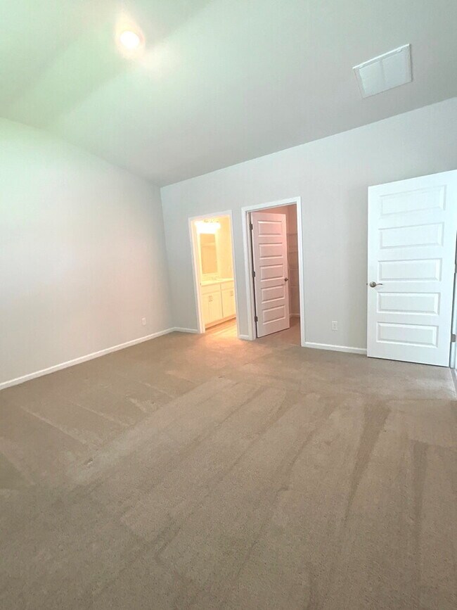 Building Photo - Elegant Living in Westbrook @ Savannah Quarters