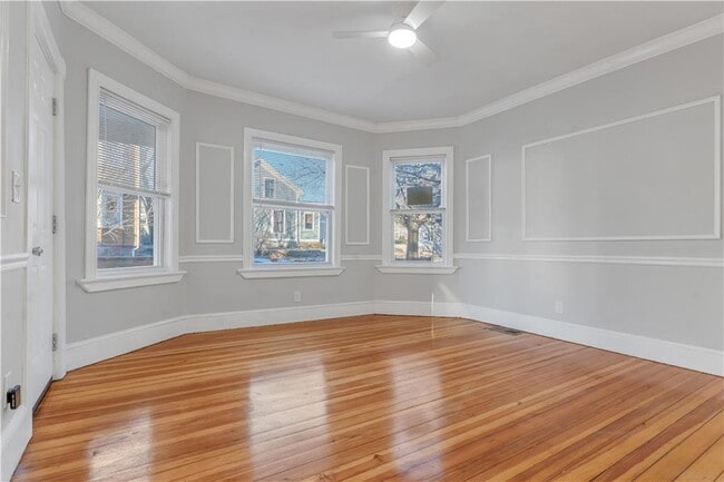 Building Photo - 382 Orms St