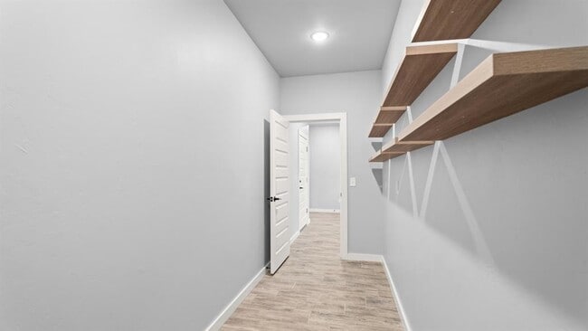 Building Photo - 520 Kearny Ln