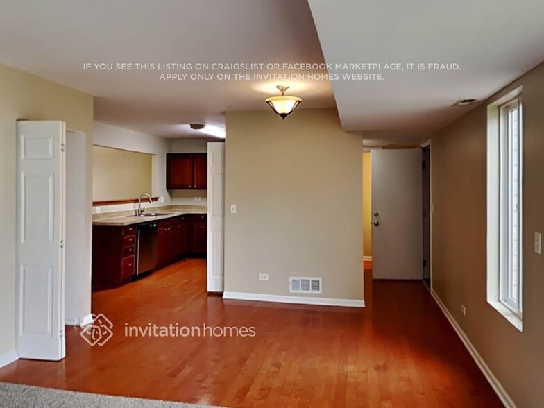 Building Photo - 724 Serendipity Dr