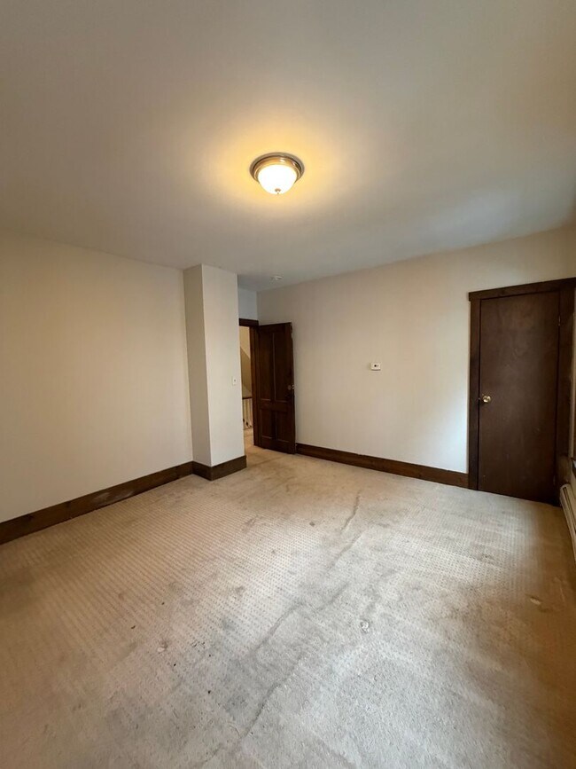 Building Photo - 57-59 Holbrook St